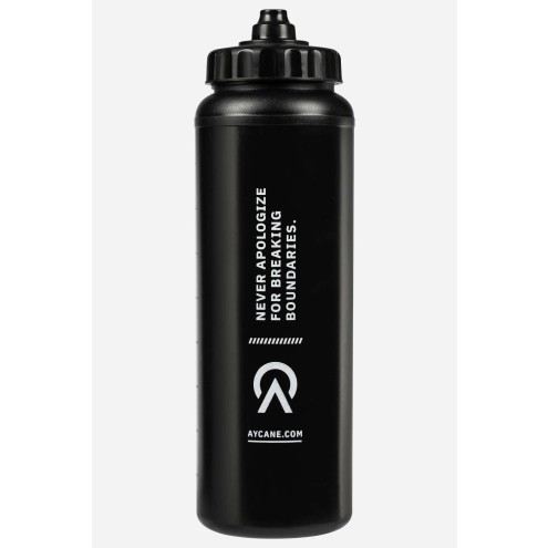 GOURDE / Couleur : noir / Contenance : 1 000 ml